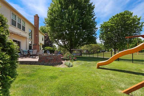 Tiny photo for 10 Hithergreen Court, Algonquin, IL 60102 (MLS # 12695643)