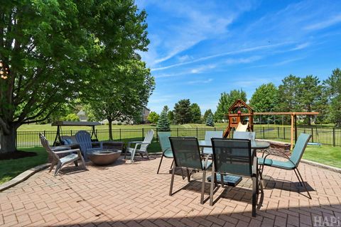 Tiny photo for 10 Hithergreen Court, Algonquin, IL 60102 (MLS # 12695643)