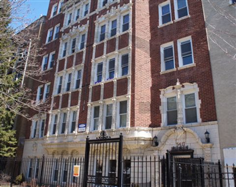 5417 N Kenmore Avenue 504 Chicago IL 60640