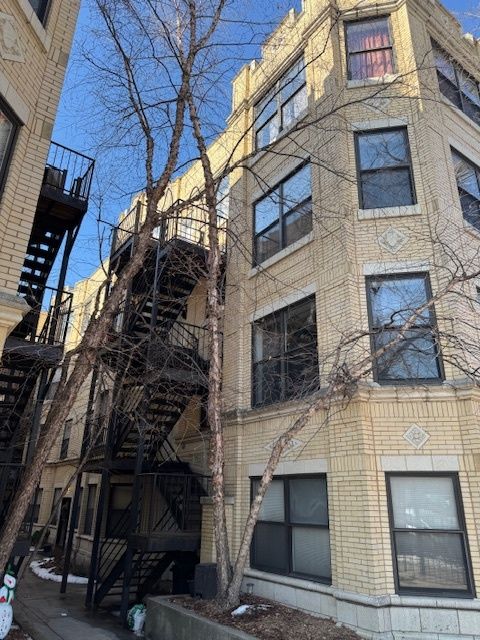 Tiny photo for 6414 N Hoyne Avenue #3W, Chicago, IL 60645 (MLS # 12371891)