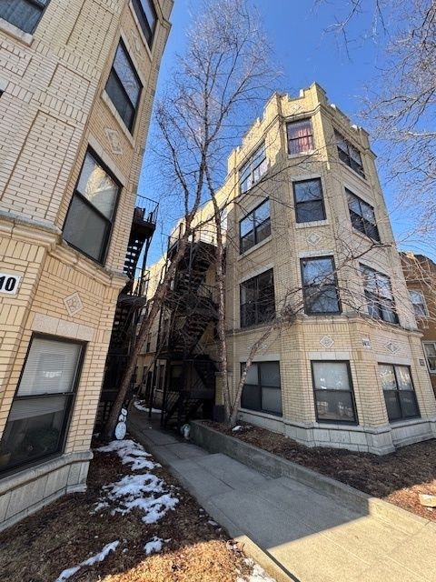 Tiny photo for 6414 N Hoyne Avenue #3W, Chicago, IL 60645 (MLS # 12371891)