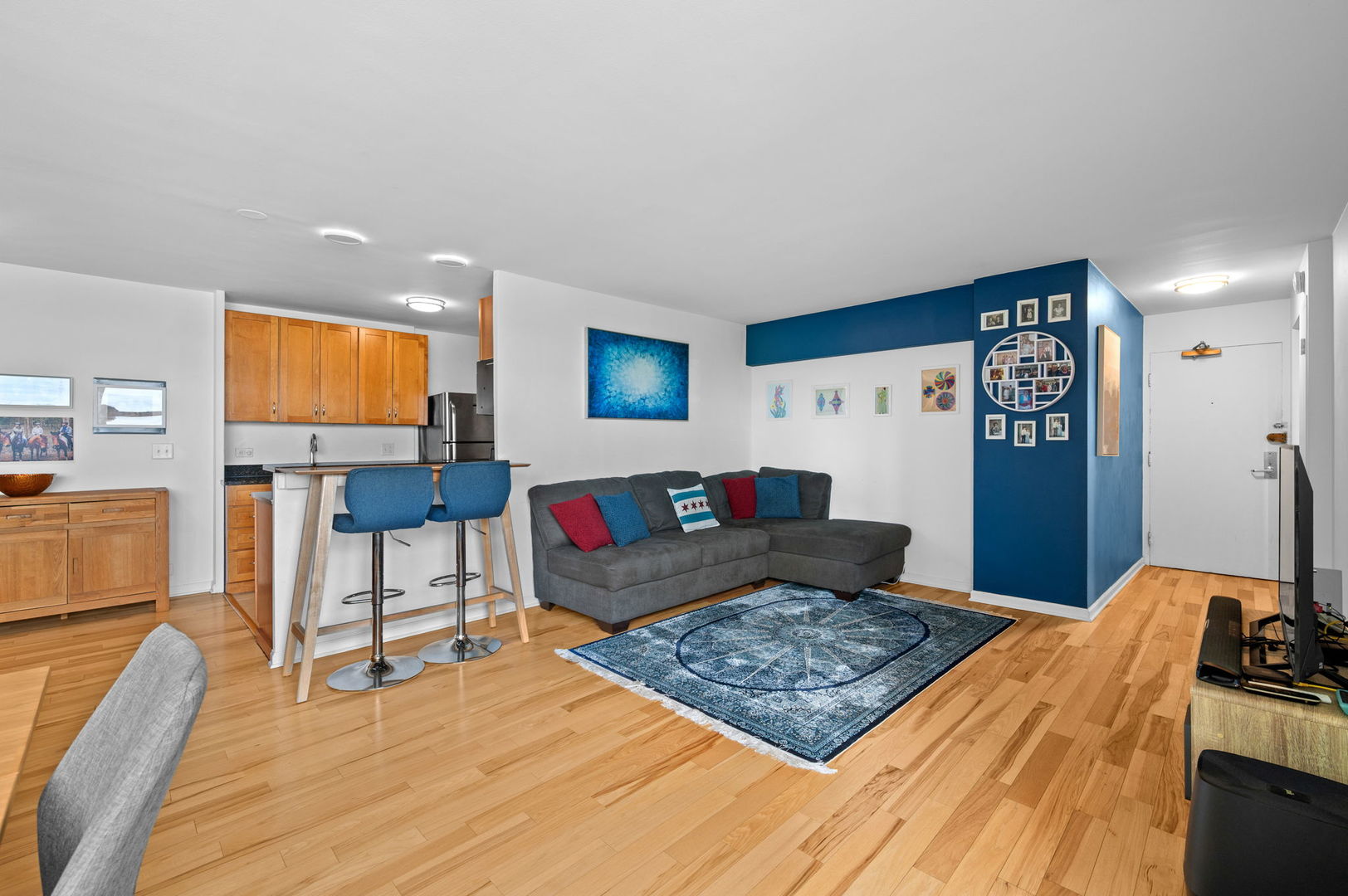 3440 N Lake Shore Drive 4C