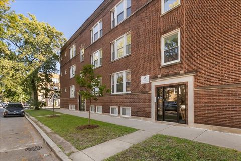 Photo of 3107 W Argyle Street #3, Chicago, IL 60625 (MLS # 12468995)