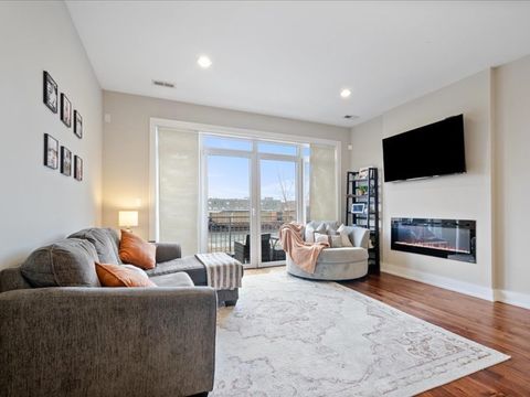 Tiny photo for 1429 W 16th Street #3E, Chicago, IL 60608 (MLS # 12584554)