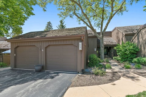 Photo of 256 THORNHILL Lane #C, Lake Barrington, IL 60010 (MLS # 12660218)