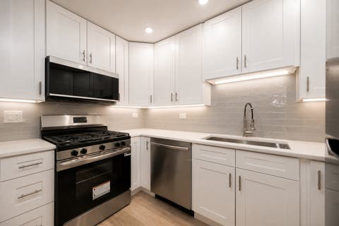 Tiny photo for 39 King Arthur Court #15, Northlake, IL 60164 (MLS # 12714501)