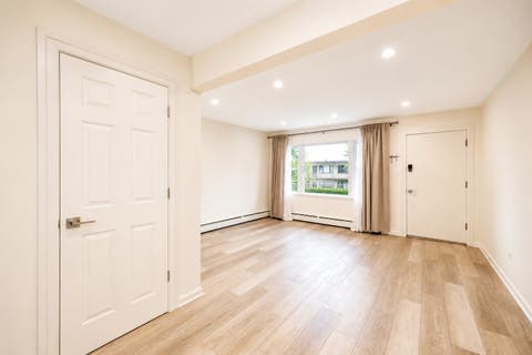 Tiny photo for 39 King Arthur Court #15, Northlake, IL 60164 (MLS # 12714501)