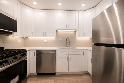 Tiny photo for 39 King Arthur Court #15, Northlake, IL 60164 (MLS # 12714501)