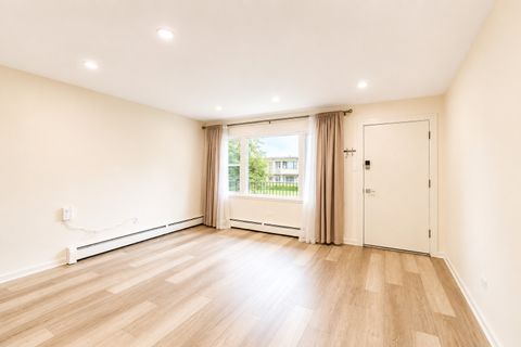 Tiny photo for 39 King Arthur Court #15, Northlake, IL 60164 (MLS # 12714501)