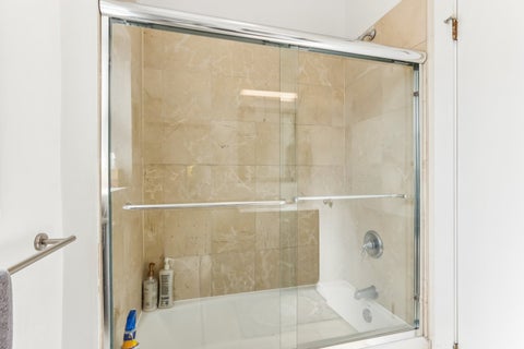 Tiny photo for 2609 W GUNNISON Street #3, Chicago, IL 60625 (MLS # 12745895)