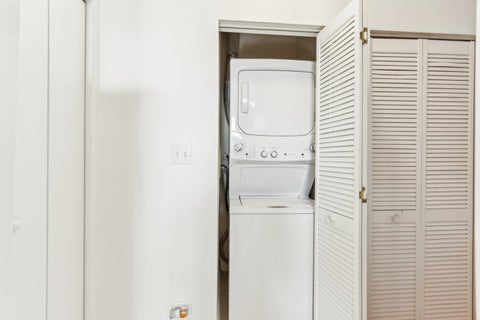 Tiny photo for 2609 W GUNNISON Street #3, Chicago, IL 60625 (MLS # 12745895)