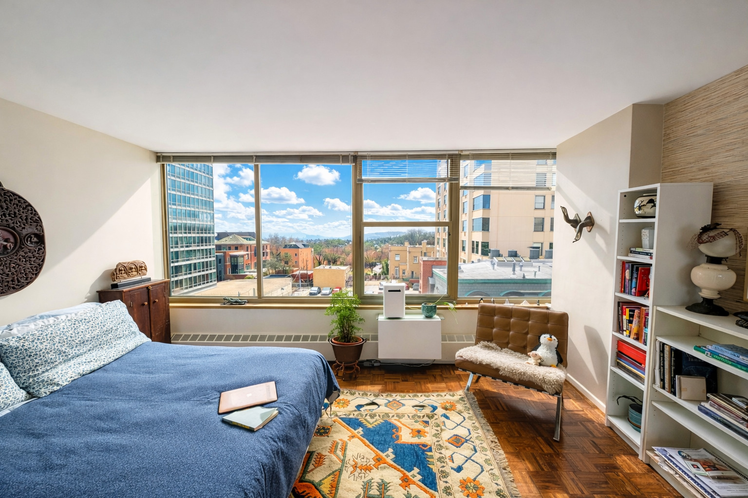 360 W Wellington Avenue 5E