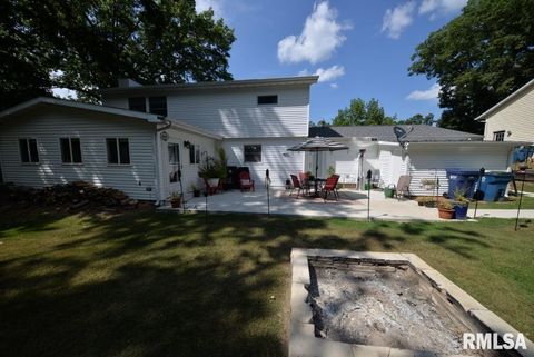 Tiny photo for 4211 FOX CREEK Street, Mt Vernon, IL 62864 (MLS # EB459236)