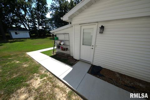 Tiny photo for 4211 FOX CREEK Street, Mt Vernon, IL 62864 (MLS # EB459236)