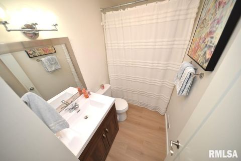 Tiny photo for 4211 FOX CREEK Street, Mt Vernon, IL 62864 (MLS # EB459236)