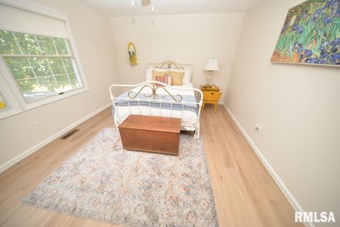 Tiny photo for 4211 FOX CREEK Street, Mt Vernon, IL 62864 (MLS # EB459236)