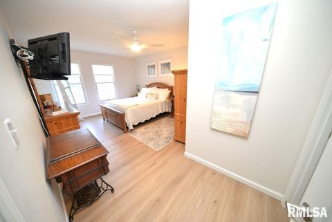 Tiny photo for 4211 FOX CREEK Street, Mt Vernon, IL 62864 (MLS # EB459236)