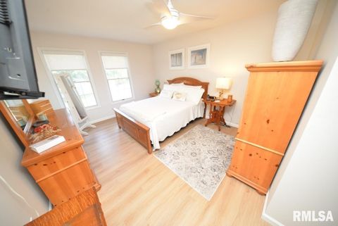 Tiny photo for 4211 FOX CREEK Street, Mt Vernon, IL 62864 (MLS # EB459236)