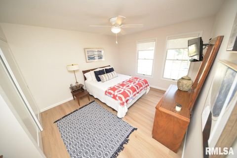 Tiny photo for 4211 FOX CREEK Street, Mt Vernon, IL 62864 (MLS # EB459236)