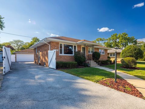 Tiny photo for 18010 Oakley Avenue, Lansing, IL 60438 (MLS # 12469564)