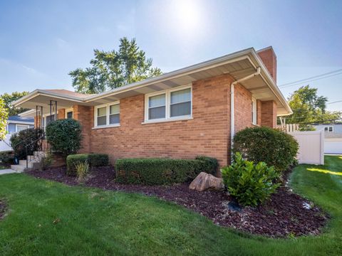 Tiny photo for 18010 Oakley Avenue, Lansing, IL 60438 (MLS # 12469564)