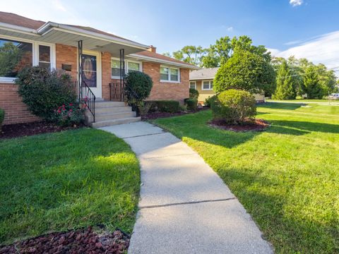 Tiny photo for 18010 Oakley Avenue, Lansing, IL 60438 (MLS # 12469564)