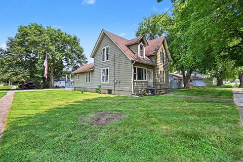 Photo of 330 Pleasant Street, Sheridan, IL 60551 (MLS # 12779971)