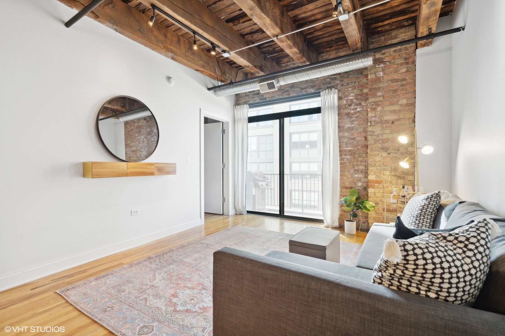 106 N Aberdeen Street 5G