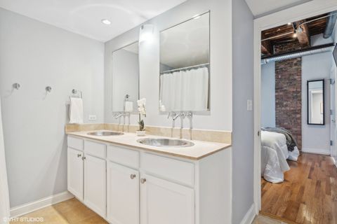 Tiny photo for 106 N Aberdeen Street #5G, Chicago, IL 60607 (MLS # 12491810)