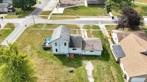 Tiny photo for 402 W Ash Street, Fairbury, IL 61739 (MLS # 12459240)