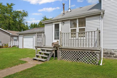 Tiny photo for 402 W Ash Street, Fairbury, IL 61739 (MLS # 12459240)
