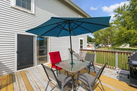 Tiny photo for 402 W Ash Street, Fairbury, IL 61739 (MLS # 12459240)