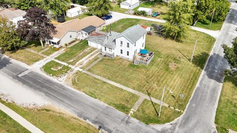 Tiny photo for 402 W Ash Street, Fairbury, IL 61739 (MLS # 12459240)