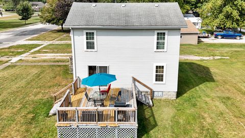 Tiny photo for 402 W Ash Street, Fairbury, IL 61739 (MLS # 12459240)