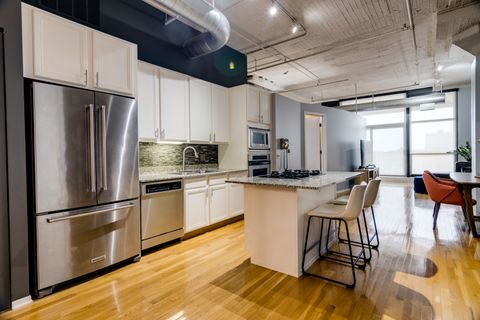 Tiny photo for 1530 S State Street #421, Chicago, IL 60605 (MLS # 12623129)