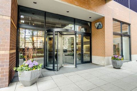 Tiny photo for 1530 S State Street #421, Chicago, IL 60605 (MLS # 12623129)