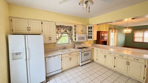 Tiny photo for 1324 RIDGE Road, Homewood, IL 60430 (MLS # 12796708)
