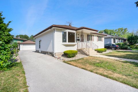 Tiny photo for 18518 Glen Oak Avenue, Lansing, IL 60438 (MLS # 12422880)