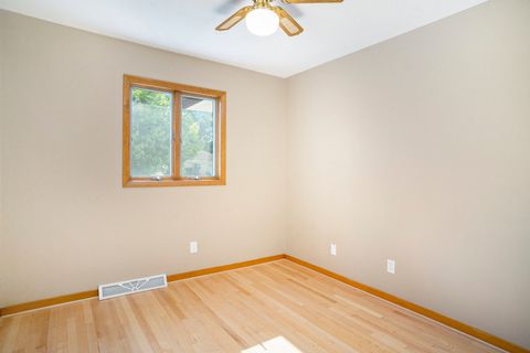 Tiny photo for 18518 Glen Oak Avenue, Lansing, IL 60438 (MLS # 12422880)