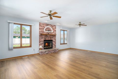 Tiny photo for 18518 Glen Oak Avenue, Lansing, IL 60438 (MLS # 12422880)