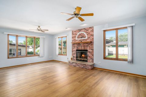 Tiny photo for 18518 Glen Oak Avenue, Lansing, IL 60438 (MLS # 12422880)