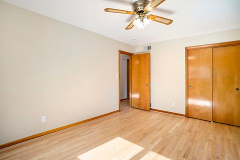 Tiny photo for 18518 Glen Oak Avenue, Lansing, IL 60438 (MLS # 12422880)