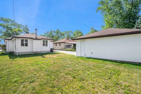 Tiny photo for 18518 Glen Oak Avenue, Lansing, IL 60438 (MLS # 12422880)