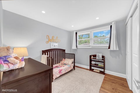 Tiny photo for 148 Jeffery Lane, Des Plaines, IL 60018 (MLS # 12752811)