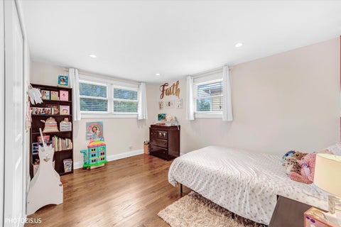 Tiny photo for 148 Jeffery Lane, Des Plaines, IL 60018 (MLS # 12752811)