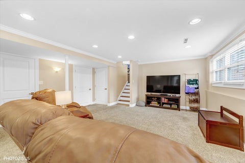 Tiny photo for 148 Jeffery Lane, Des Plaines, IL 60018 (MLS # 12752811)