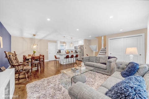 Tiny photo for 148 Jeffery Lane, Des Plaines, IL 60018 (MLS # 12752811)
