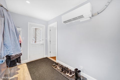 Tiny photo for 148 Jeffery Lane, Des Plaines, IL 60018 (MLS # 12752811)
