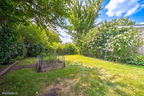 Tiny photo for 148 Jeffery Lane, Des Plaines, IL 60018 (MLS # 12752811)