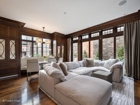 Tiny photo for 3026 N Lake Shore Drive, Chicago, IL 60657 (MLS # 12730104)